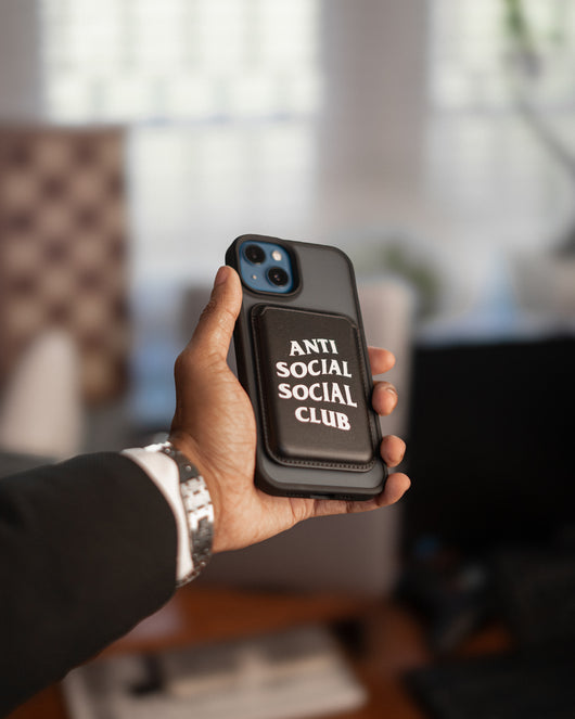 Anti Social Social Club - Magsafe Wallet casexstudio